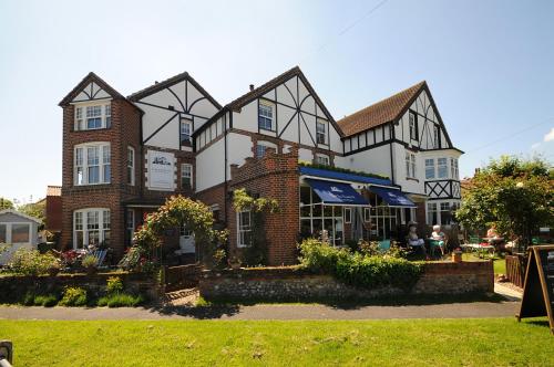 Corner House Bed & Breakfast — 4-Star Luxury Hotel in Cromer, United Kingdom