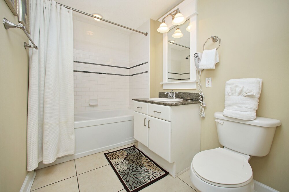 Grand Panama Tower I 807 1009853 2 Br condo by RedAwning - photo 13