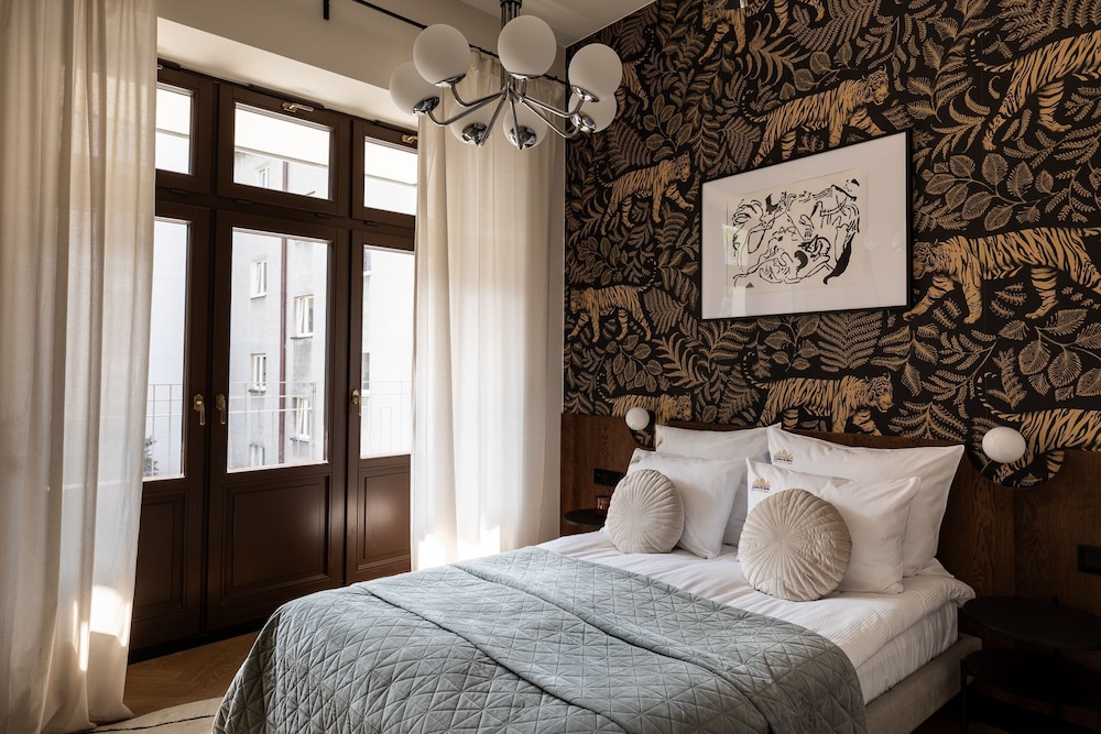 Soho Residence Kazimierz by Downtown Apartments — 4-Star Luxury Hotel in Krakow, Poland