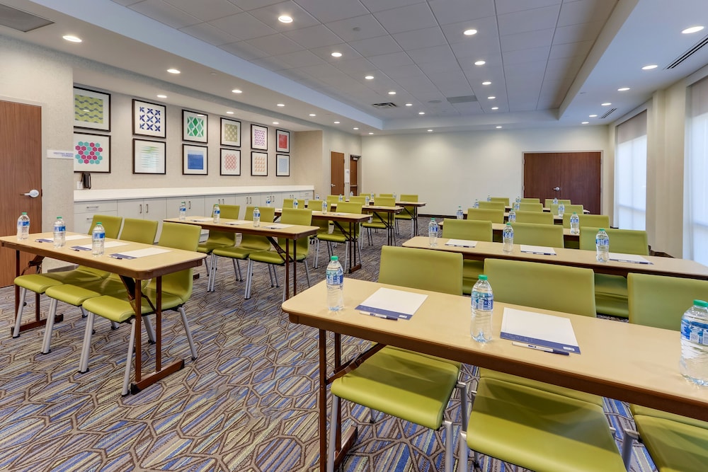 Holiday Inn Express & Suites Winston Salem Sw Clemmons by IHG - photo 61