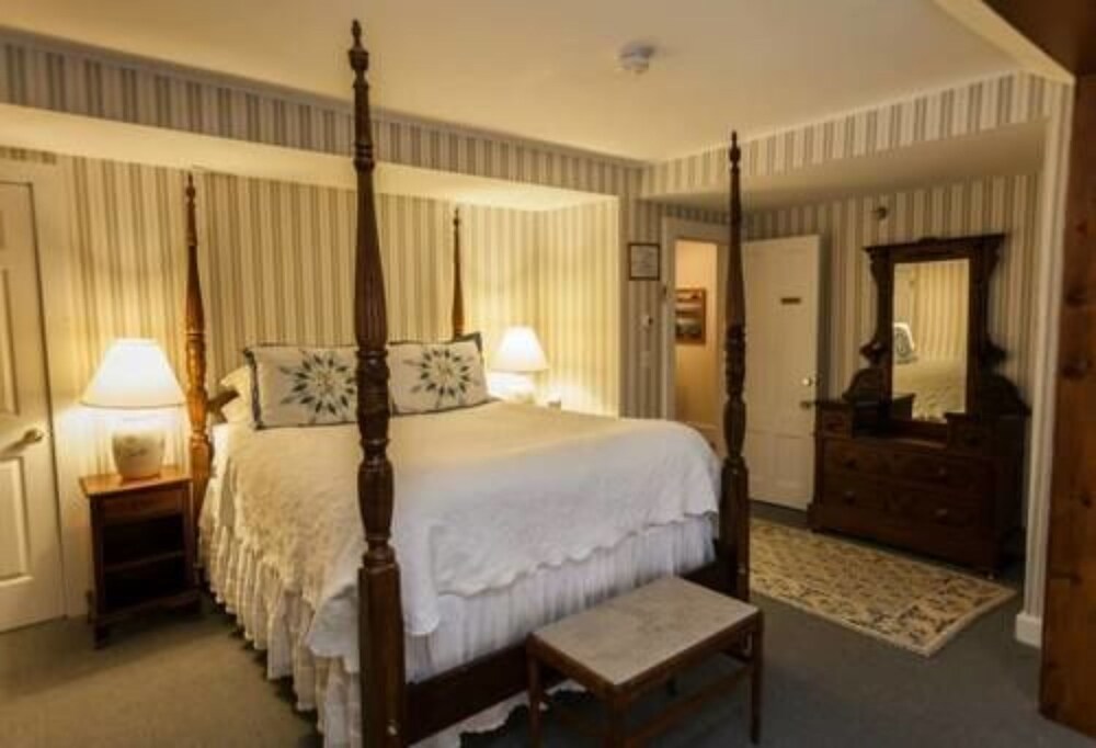 Arlington's West Mountain Inn - photo 33