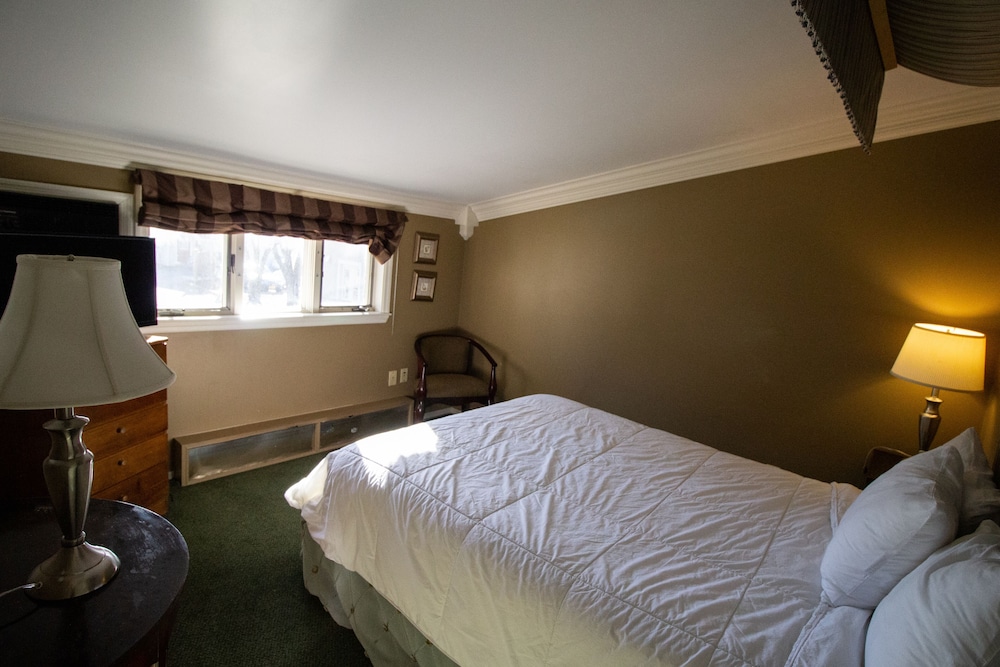 Delamater Inn - photo 43