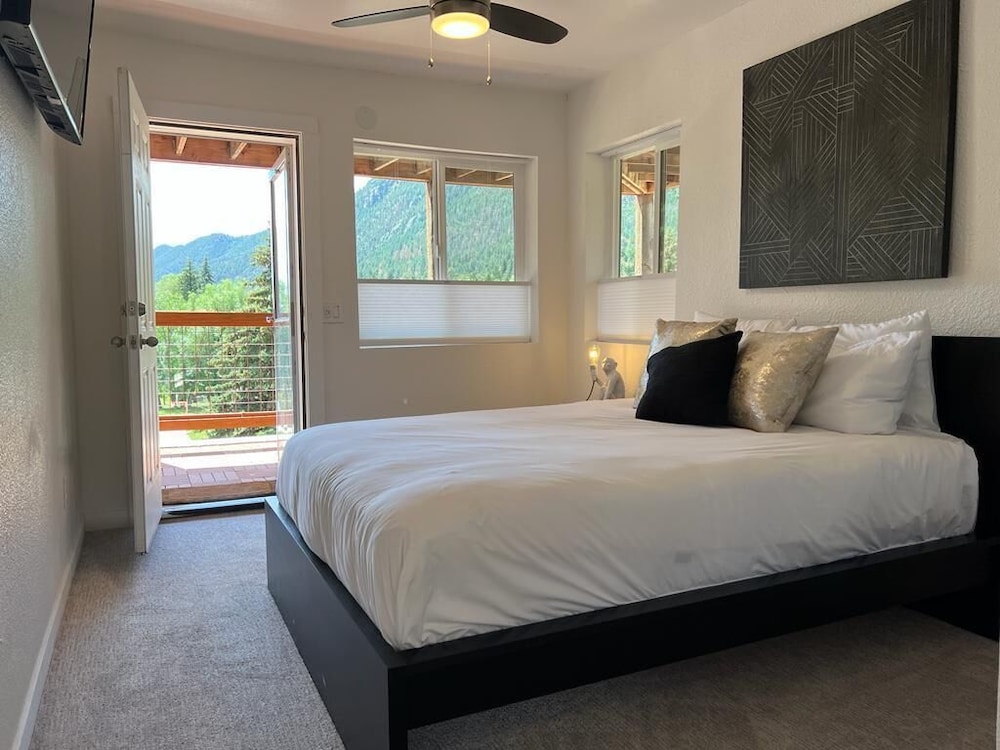 The Green Mountain Falls Lodge - photo 19