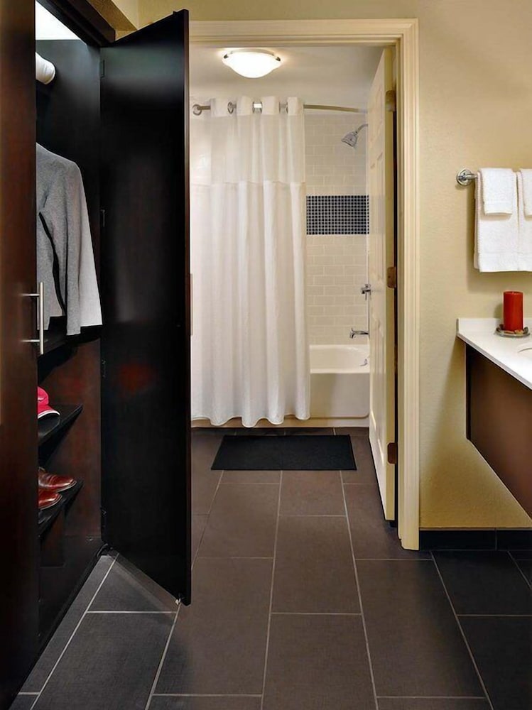 Staybridge Suites Merrillville by IHG - photo 45
