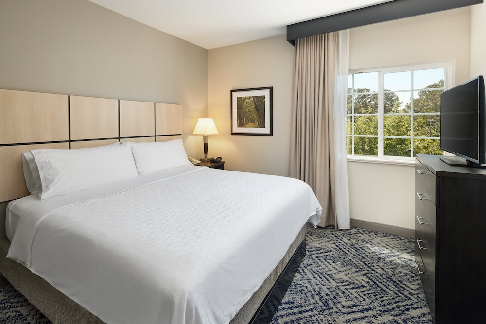 Candlewood Suites I 26 at Northwoods Mall an IHG Hotel - photo 5