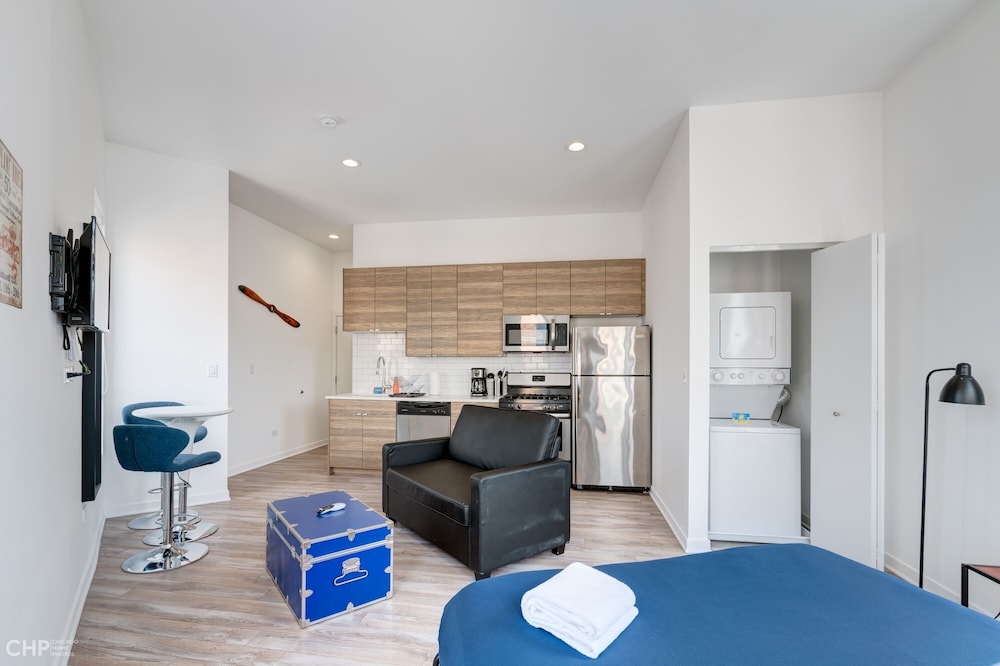 Chicago Third Floor Studio by 747 Lofts - photo 2