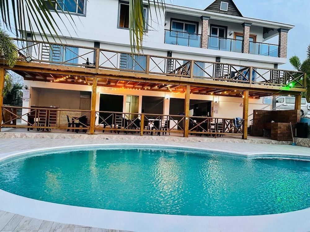 La Ensenada Boutique Hotel — hotel in Villa Isabela