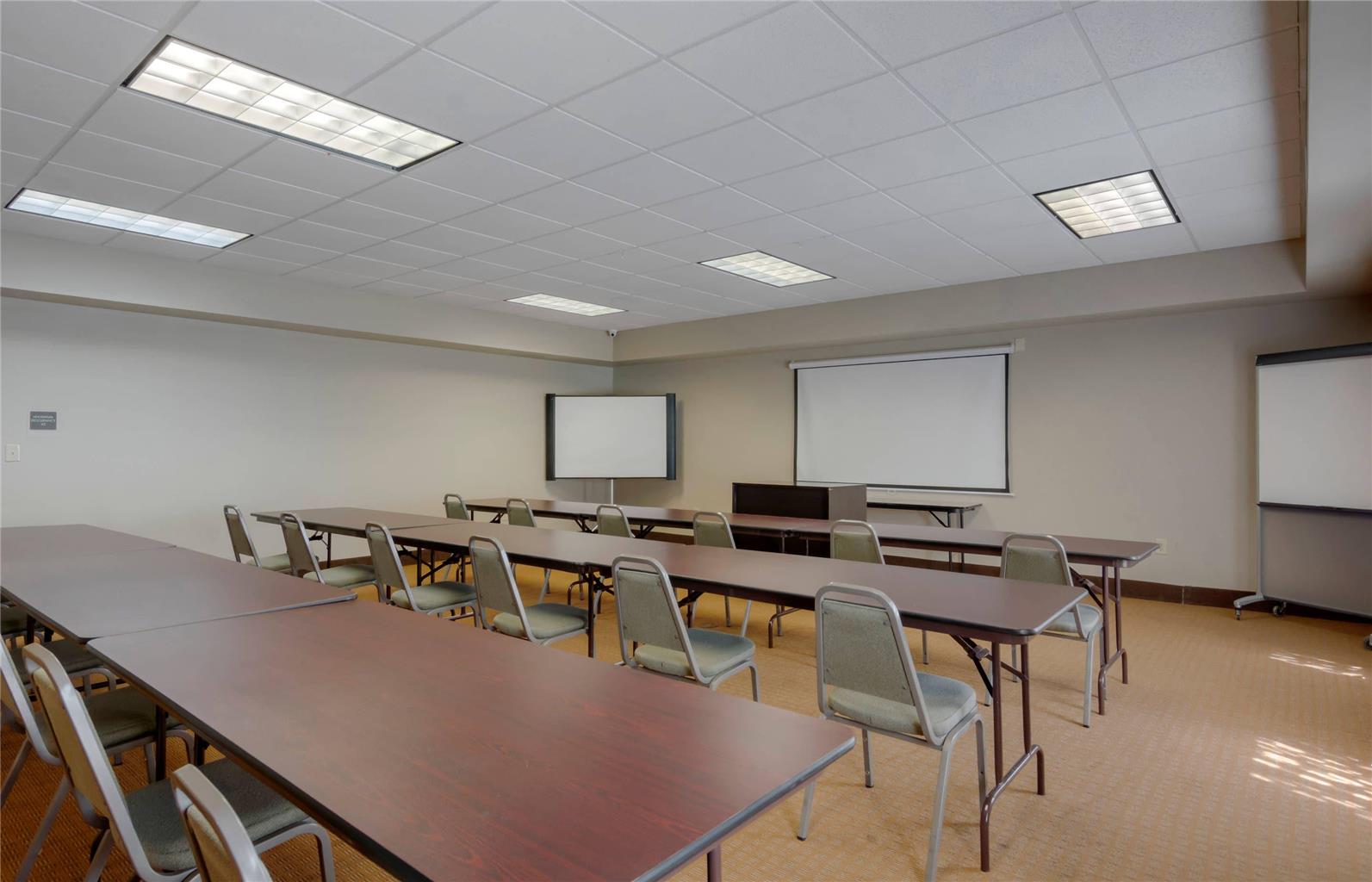 Sleep Inn & Suites Prince George near Fort Lee - photo 25