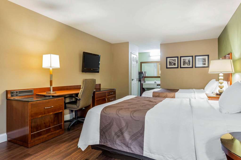 Quality Inn & Suites near Robins Air Force Base - photo 20