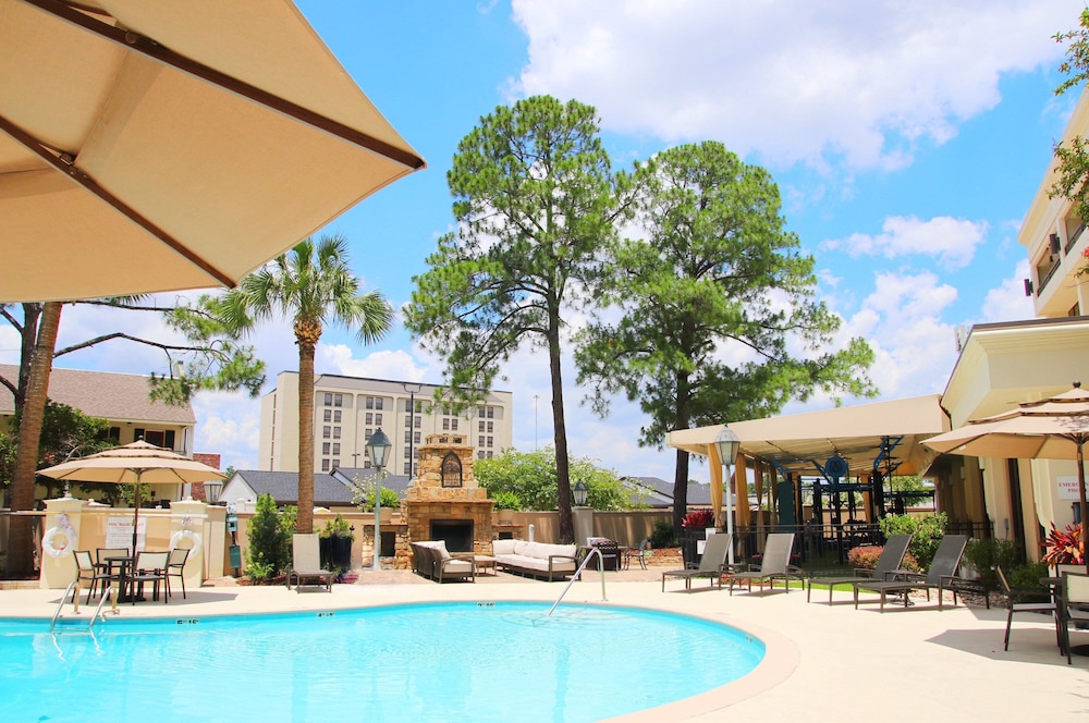Crowne Plaza Executive Center Baton Rouge by IHG - photo 68