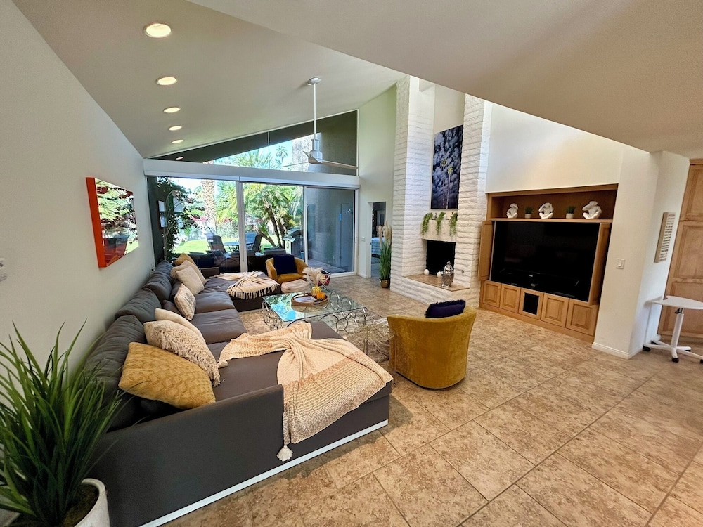 Shadow Mountain Resort — Palm Desert
