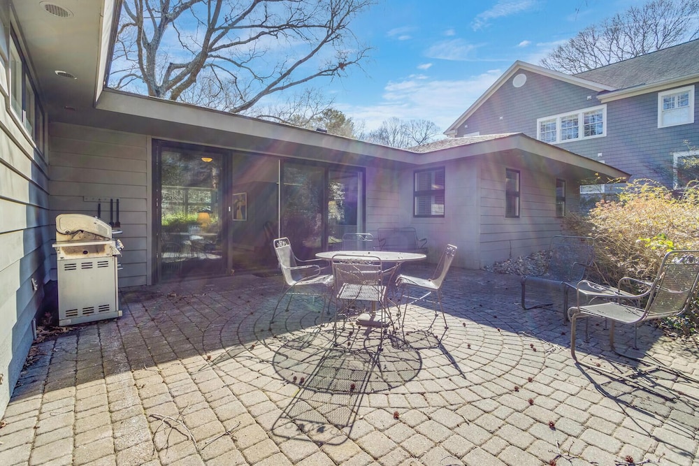 Oak Avenue 77 in Rehoboth Beach, United States