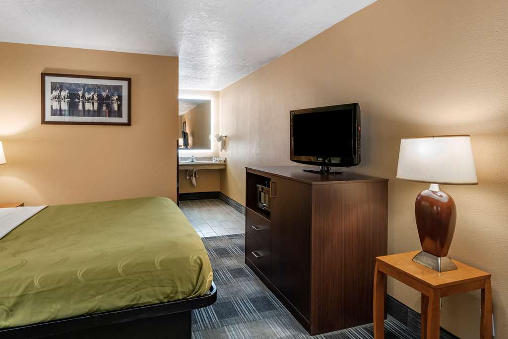 Quality Inn Madras - photo 16