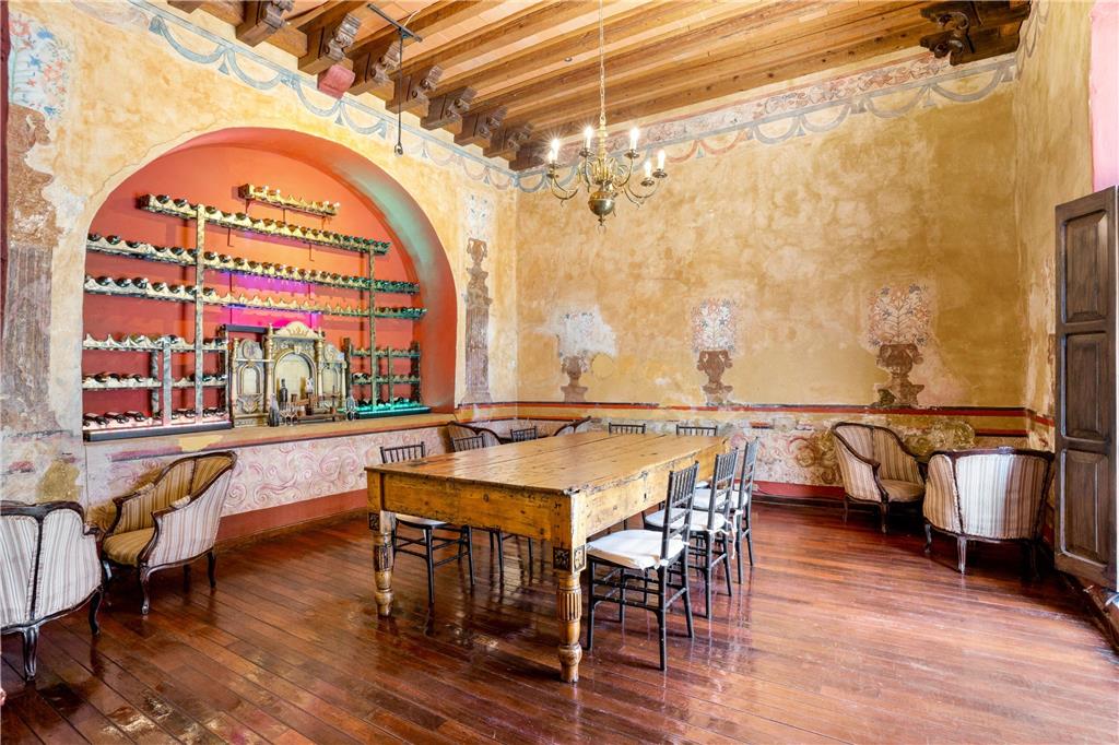 Novicias Mezcaleria