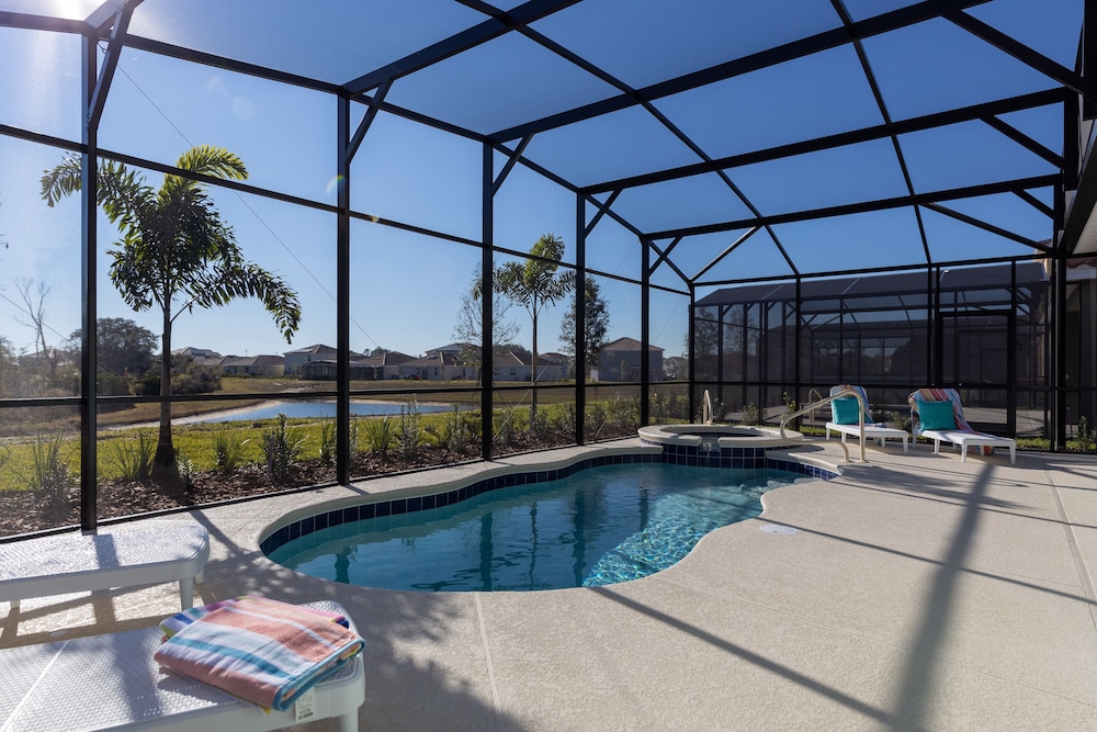 7587oml Solterra Resort 7 Bedroom Home by RedAwning - photo 22