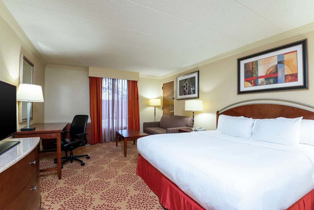 DoubleTree by Hilton Hotel Grand Rapids Airport - photo 22