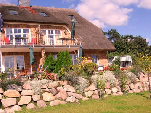Sonnenkliff OG — 4-Star Luxury Hotel in Ostseebad Binz, Germany