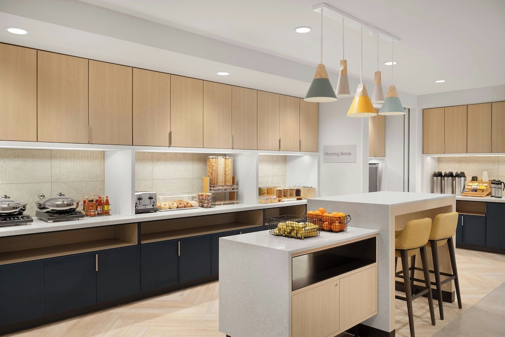 TownePlace Suites by Marriott Crown Point - photo 24