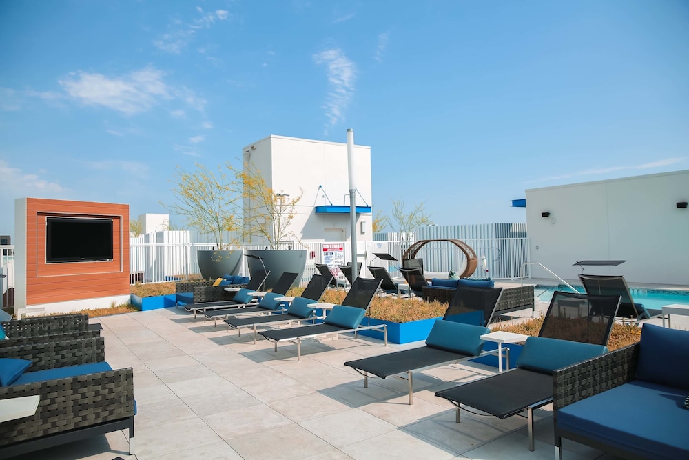 Fully Furnished Suites near Little Tokyo - photo 31