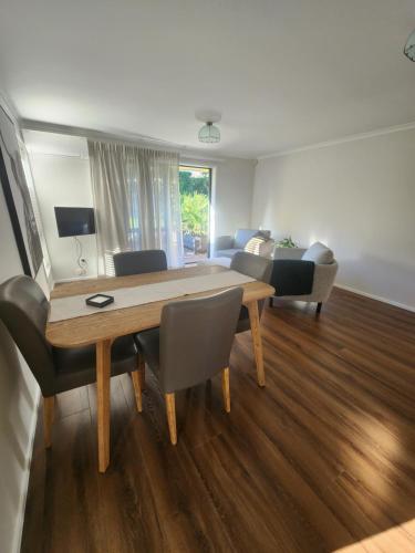 Karapiro Apartment — 4-Star Luxury Hotel in Cambridge, New Zealand