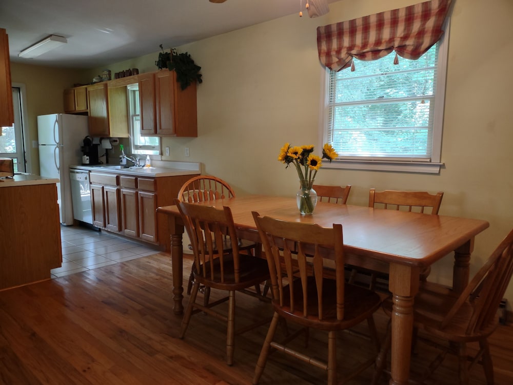 Cozy Creek Cottages - photo 5