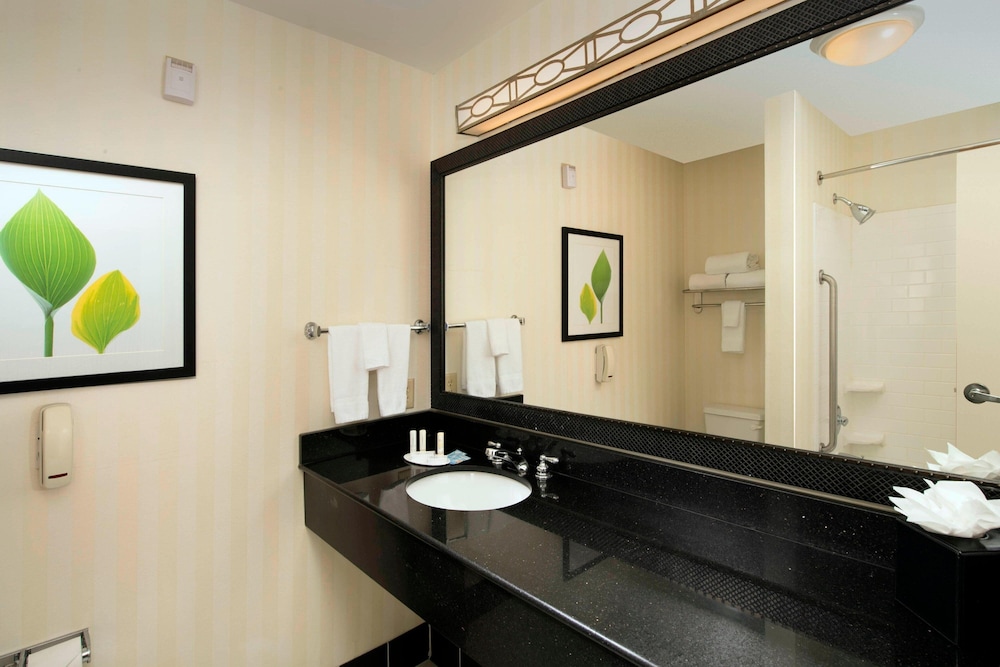 Fairfield Inn & Suites Weatherford - photo 18