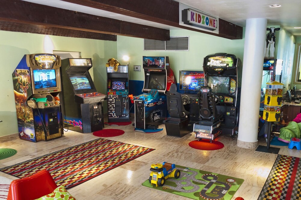 Econo Lodge Winter Haven East - photo 57