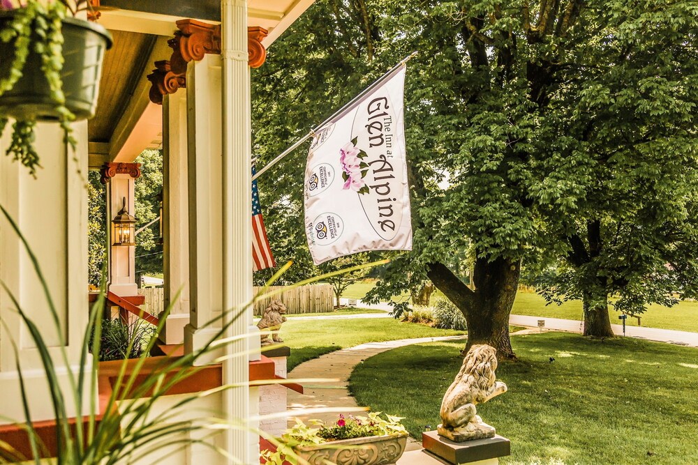 The Inn at Glen Alpine - photo 70
