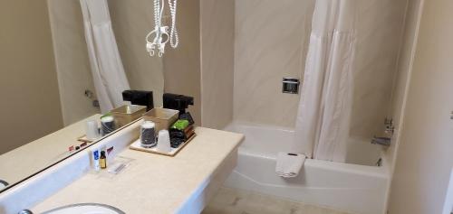 Brooks Motel - photo 4