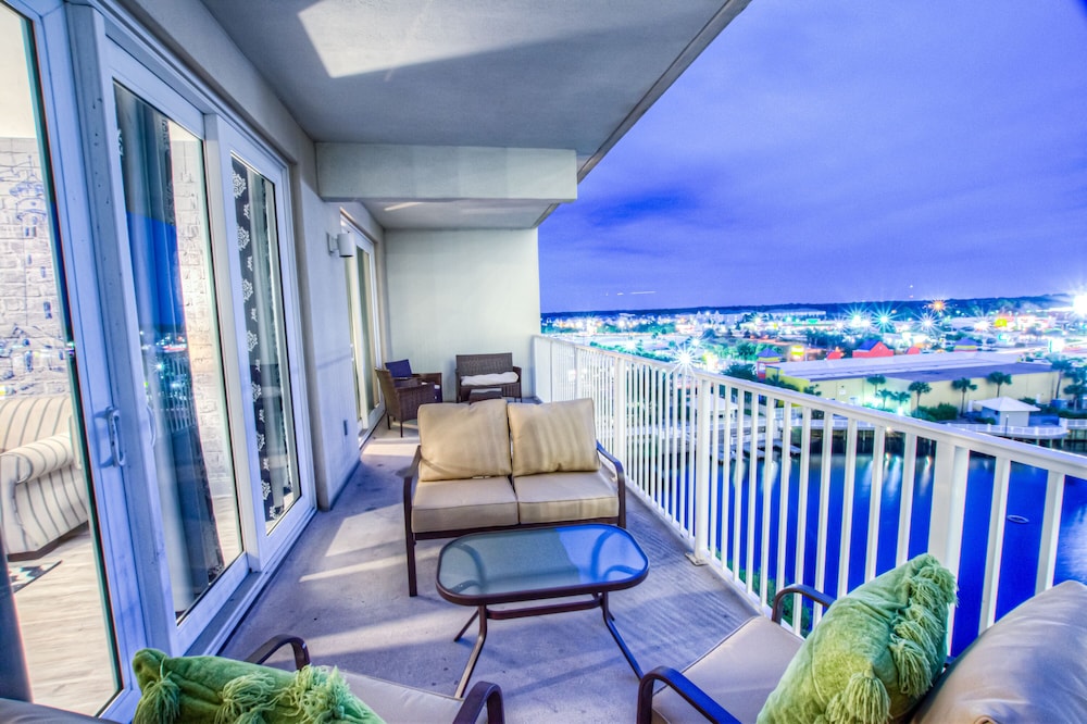 Laketown Wharf Resort by Aneliya's Rentals - photo 698