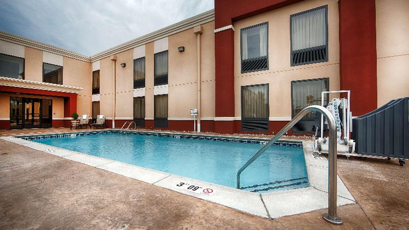 Best Western Plus Parkway Hotel - photo 71