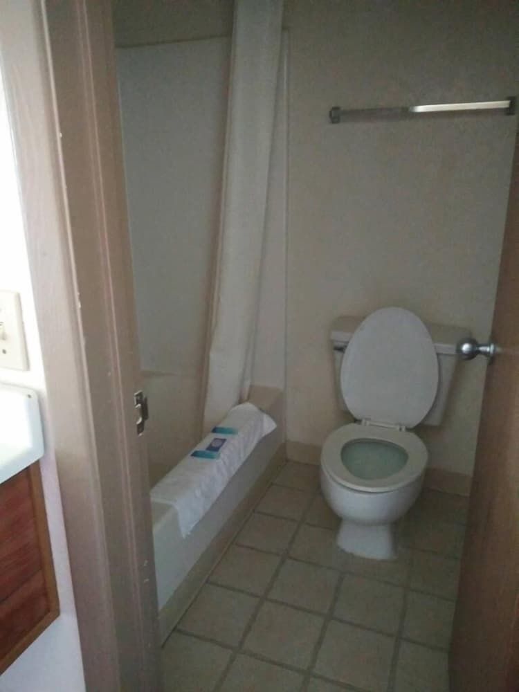 Plaza inn Lordsburg - photo 22