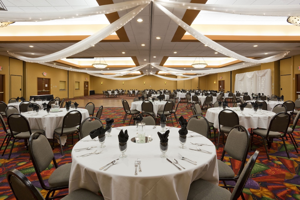 DoubleTree by Hilton Austin MN - photo 30