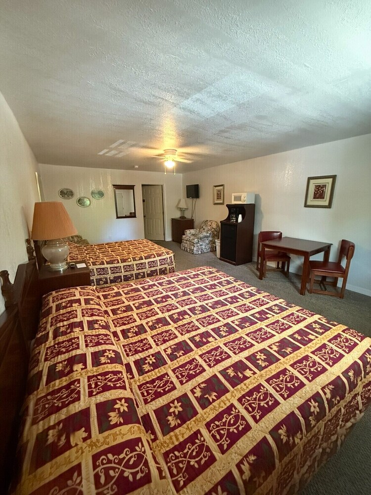 Little Shamrock Motel - photo 19