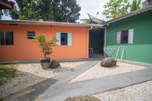Casas em Ubatuba - last minute hotel in Ubatuba