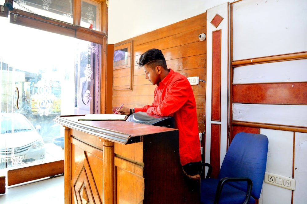 Oyo 40793 Hotel S 55 Inn in Jalandhar, India