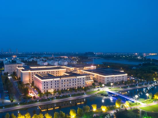 Luxury Blue Horizon Hotel in Shengli, People's Republic of China