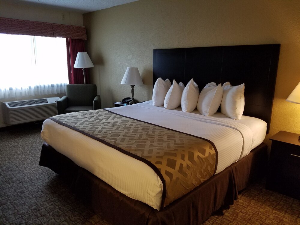 Best Western Crossroads Inn - photo 6