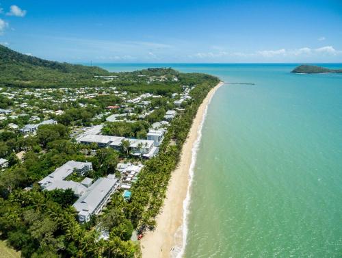 Belle Escapes Tropical Haven Holiday Home Palm Cove — 4-Star Luxury Hotel in Palm Cove, Australia