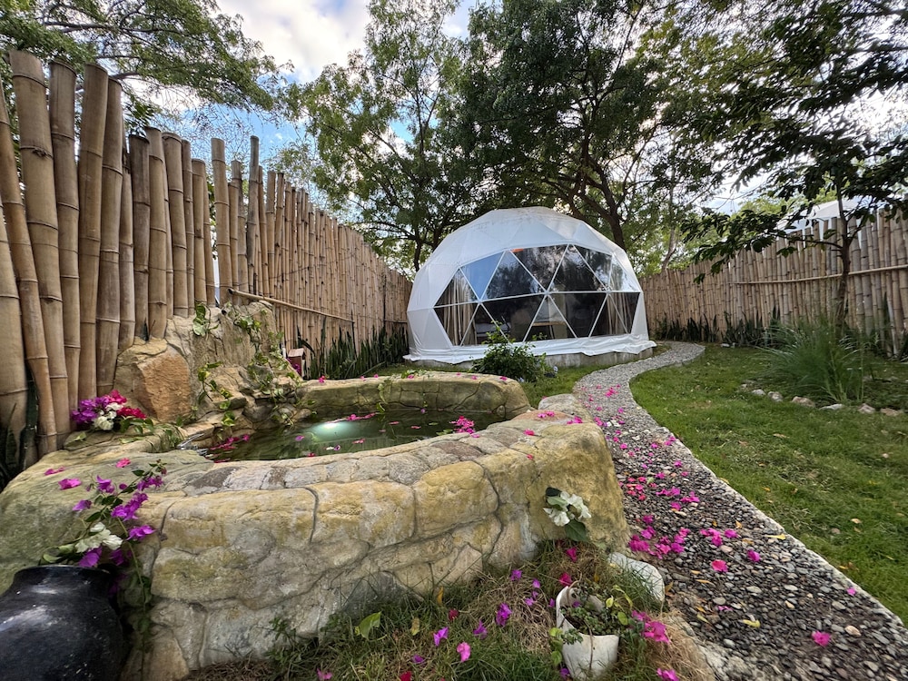 Glamping Lake San Juan — hotel in San Juan De La Maguana