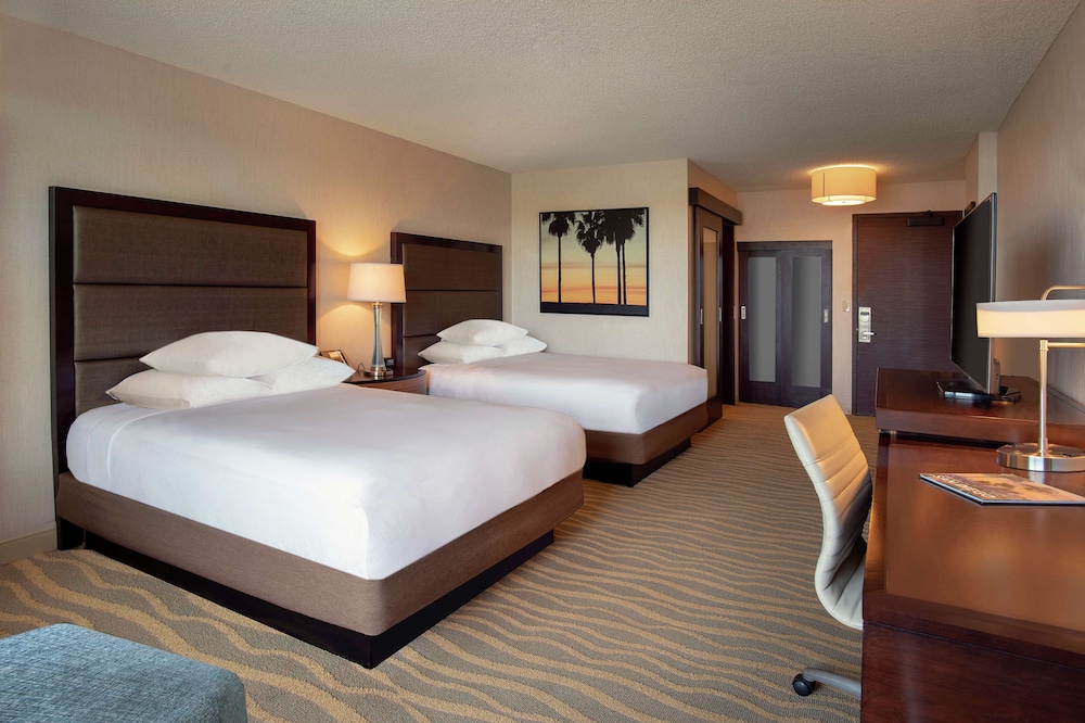 DoubleTree by Hilton San Diego Mission Valley - photo 11