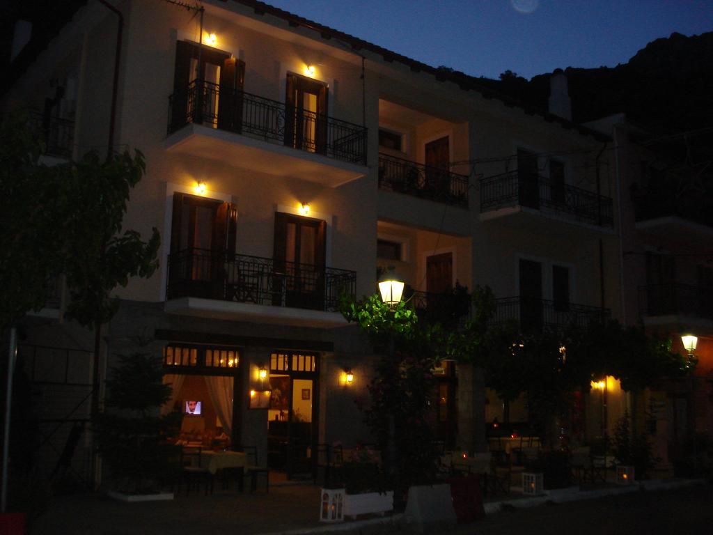 Iris - carbon neutral hotel in Arachova