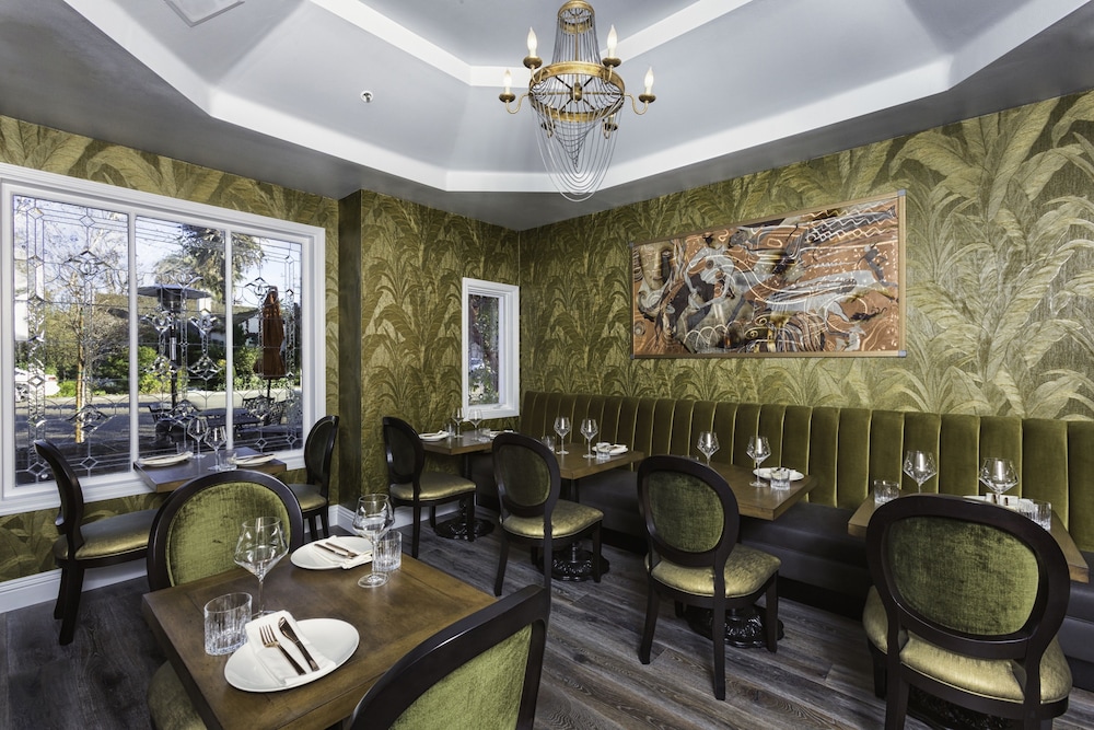 Mirabelle Inn Restaurant - photo 62