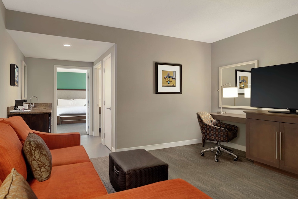 Hampton Inn and Suites New Orleans Convention Center - photo 56