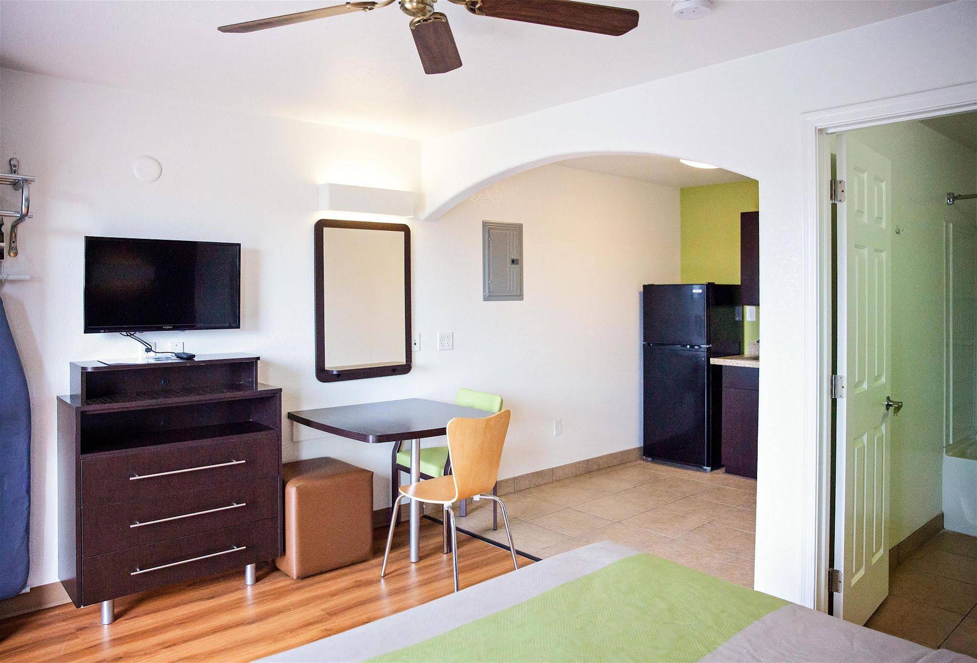 Studio 6 Mesa - photo 20