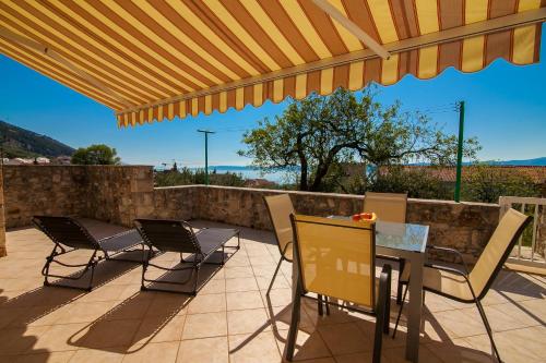 Dubas Studio Apartment — 4-Star Luxury Hotel in Bol, Croatia