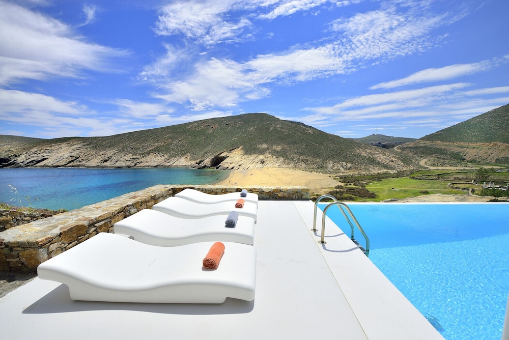 Villa Simone in Mykonos Mykonos — 4-Star Luxury Hotel in Mykonos, Greece