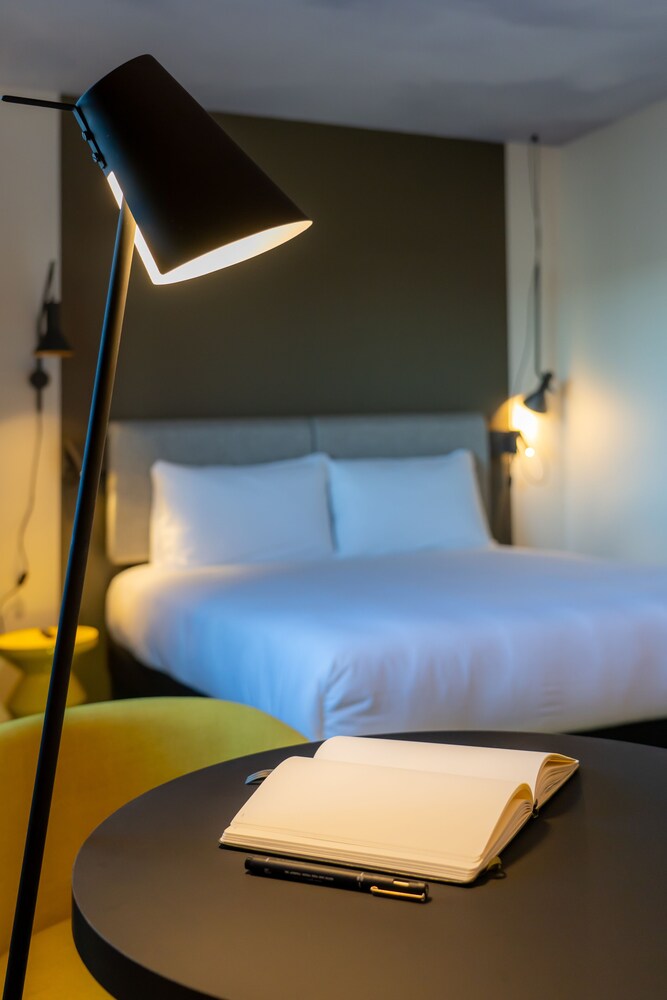 Ibis Saint Paul Trois Chateaux - carbon neutral hotel in Saint-Paul-Trois-Chateaux