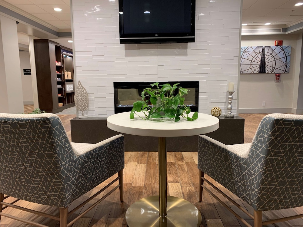 Hampton Inn Harrisburg East - photo 7