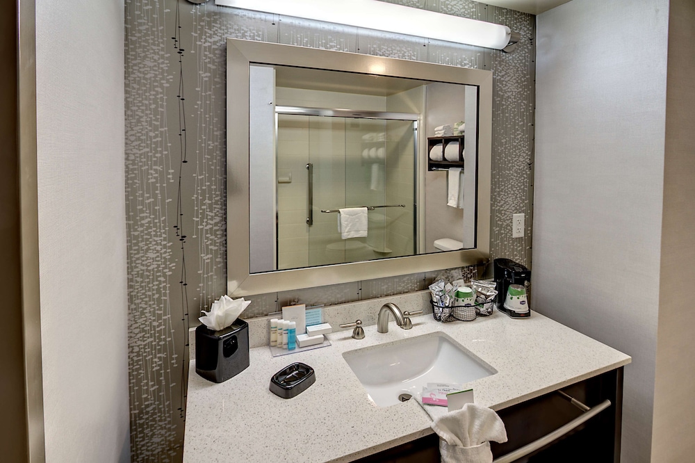 Hampton Inn Cookeville - photo 20